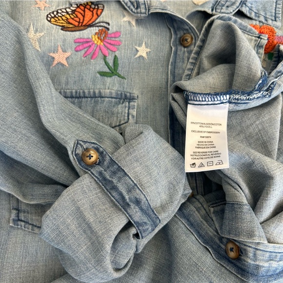 Billy T Happy Place Embroidered Denim Shirt Small Blue Button Down - Picture 5 of 6